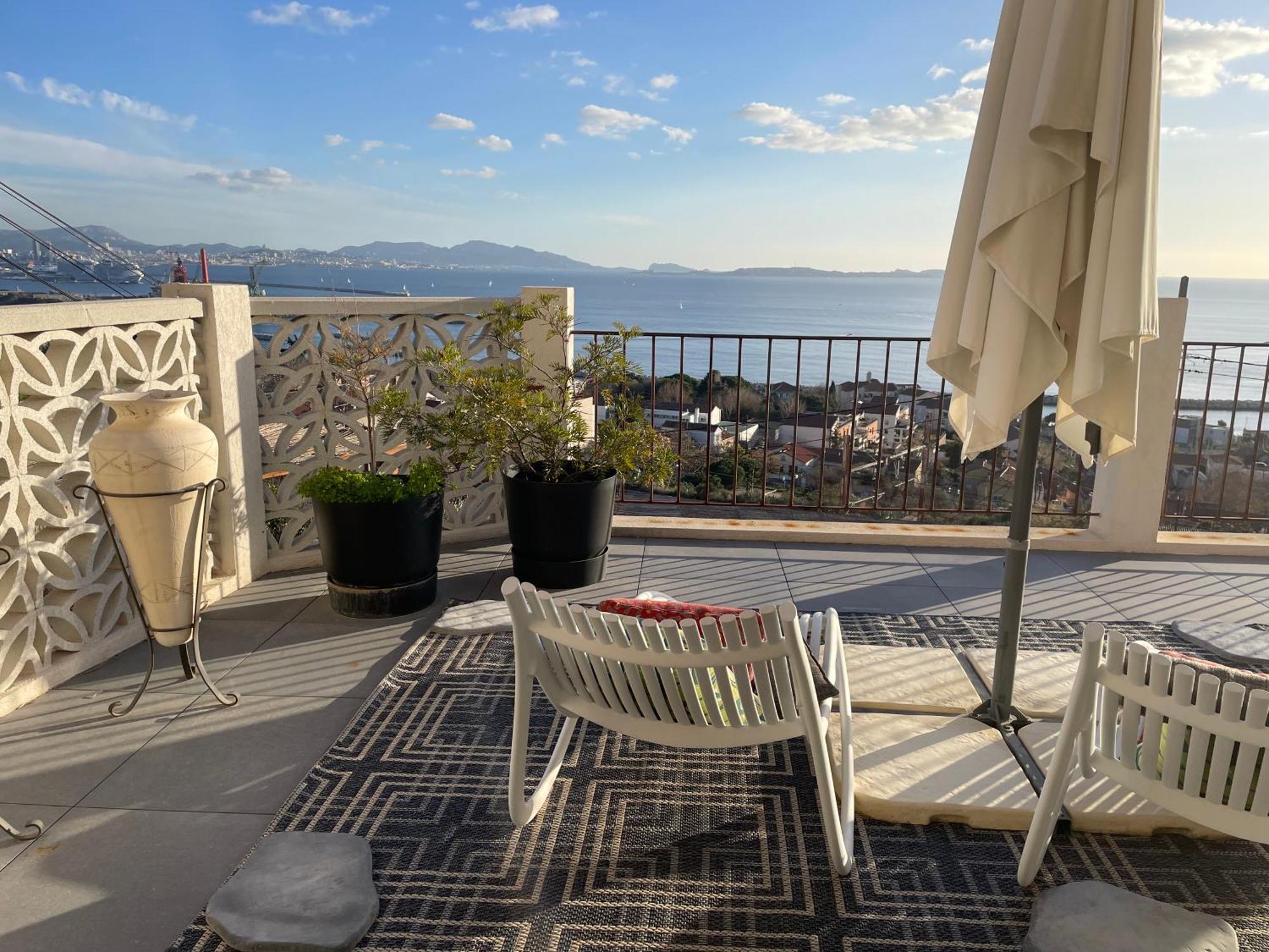 Superbe Terrasse Avec Vue Panoramique Sur La Mer مارسيليا المظهر الخارجي الصورة