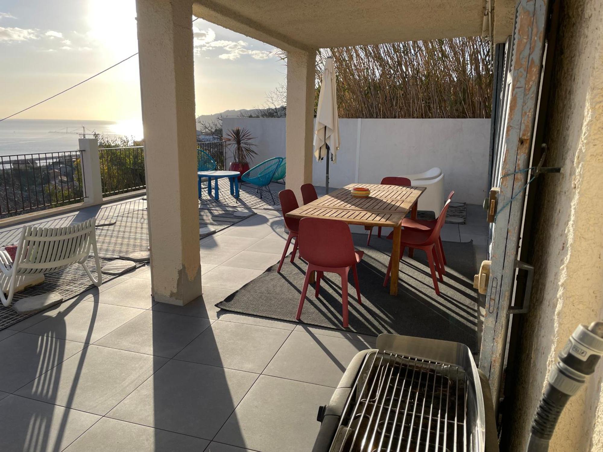 Superbe Terrasse Avec Vue Panoramique Sur La Mer مارسيليا المظهر الخارجي الصورة