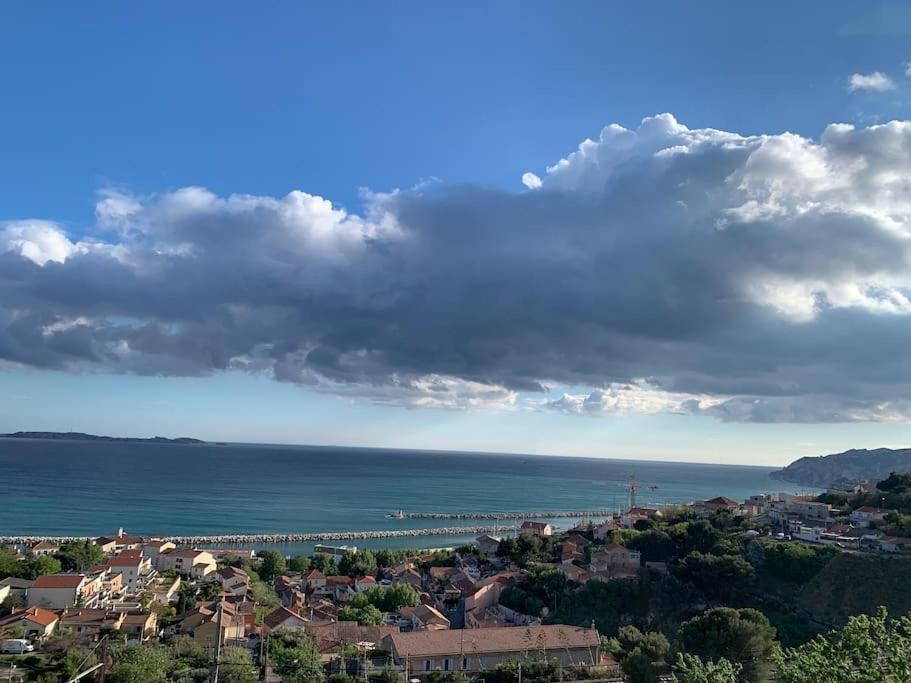 Superbe Terrasse Avec Vue Panoramique Sur La Mer مارسيليا المظهر الخارجي الصورة